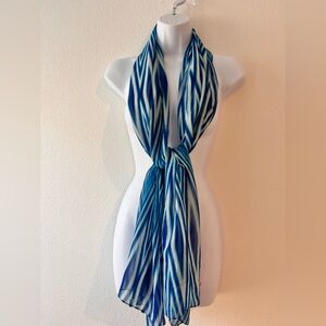 Calvin Klein Blue Geometric pattern scarf